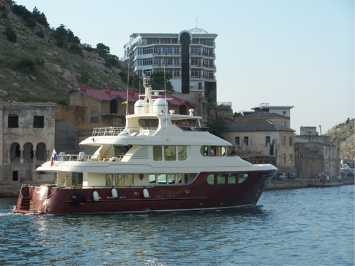 Файл:Яхта Януковича 3.jpg