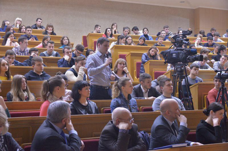 Файл:Грицак студенты шевченко2.jpg