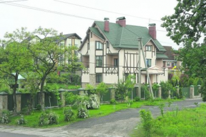 Имение лавриновича.png