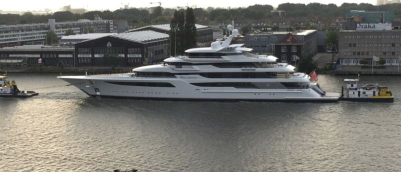 Файл:Медведчук яхта.jpg