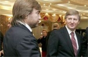 Новинский Ахметов.jpg