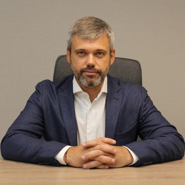 Файл:Оленич Петро.jpeg