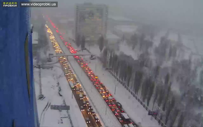 Файл:Снегопад Киев 1.png