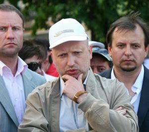 Турчинов Уколов.jpg