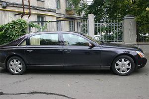 Шестиметровый бронированный Maybach Шифрина.jpg
